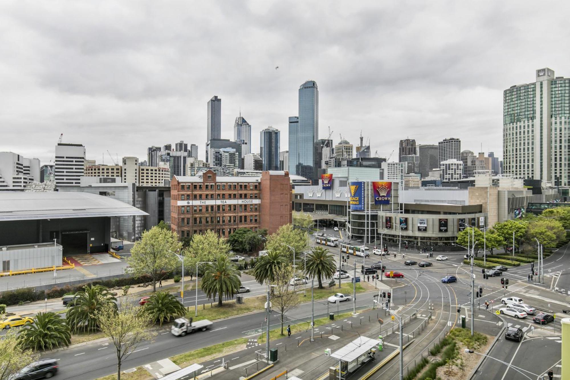 Spacious Family Haven Near Centre Melbourne