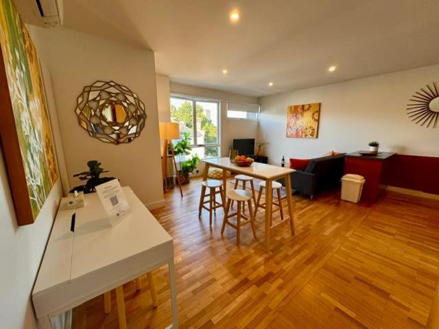Apartment Spacious Carlton 1 Bedroom With Secure Parking *