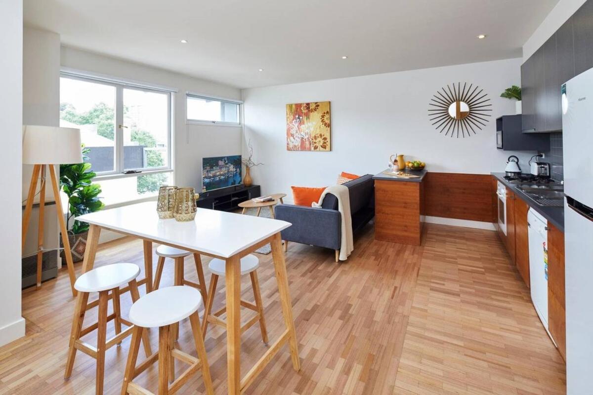 Spacious Carlton 1 Bedroom With Secure Parking * Melbourne
