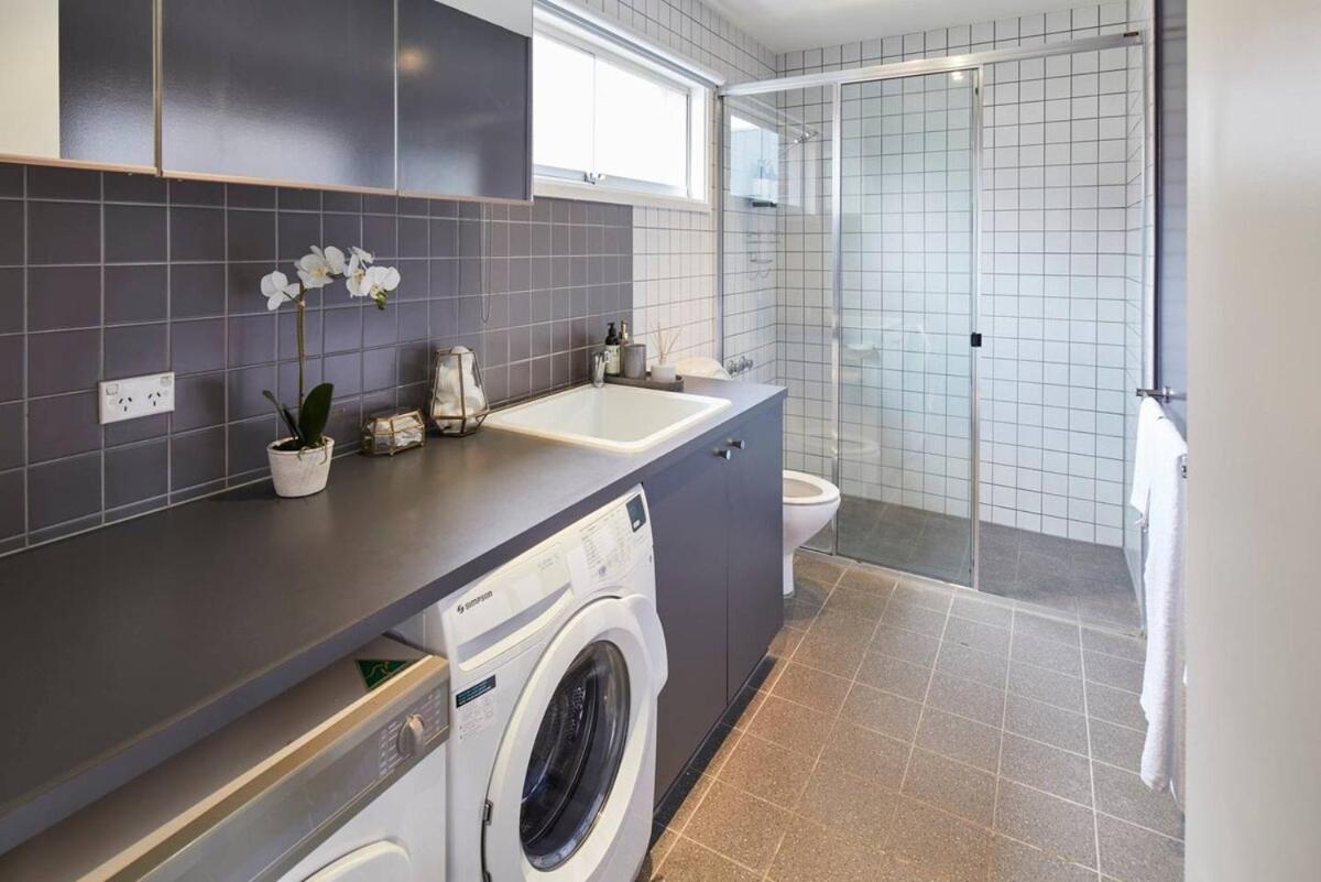 Apartment Spacious Carlton 1 Bedroom With Secure Parking Melbourne