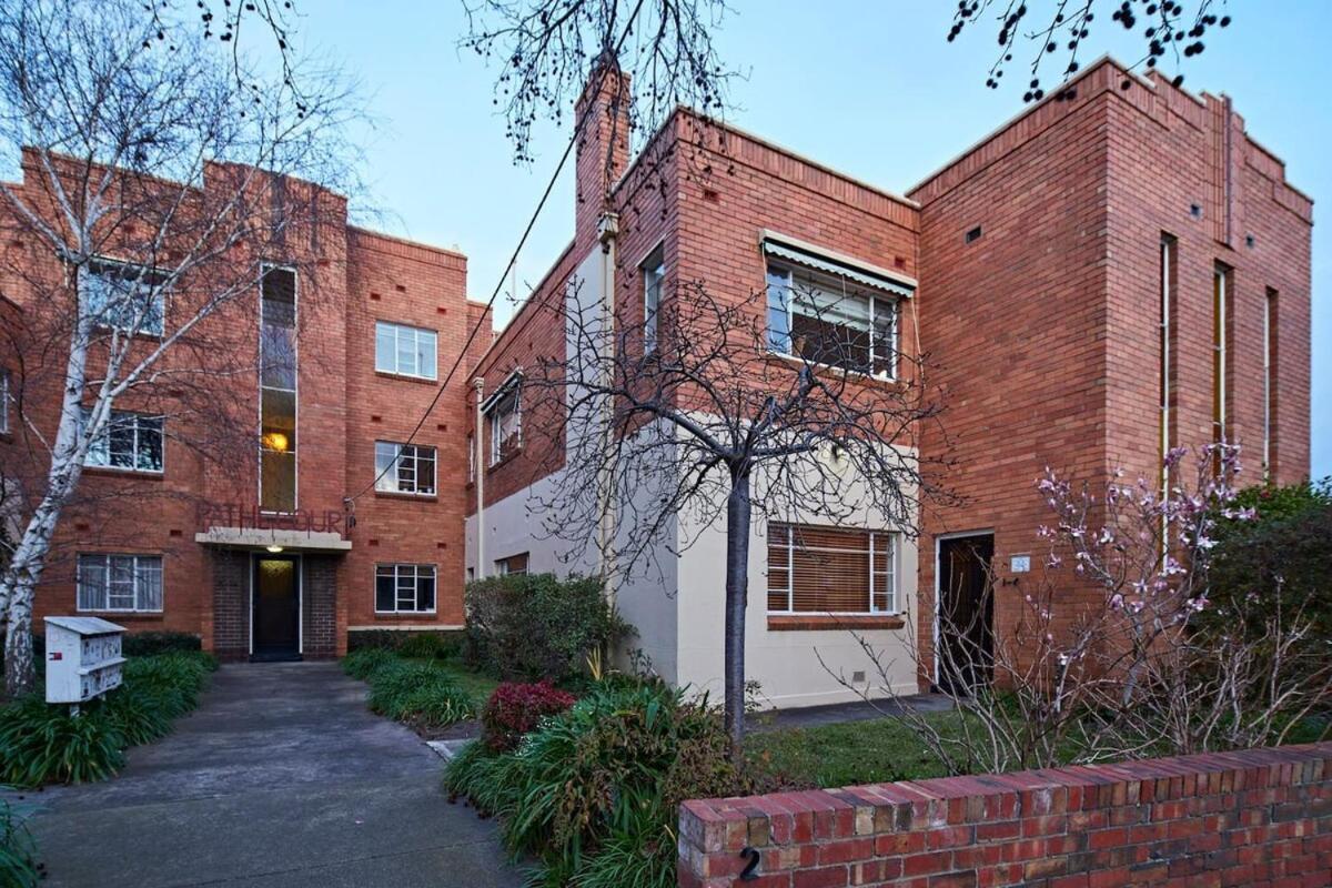 1 Bedroom Art Deco With Study * Melbourne