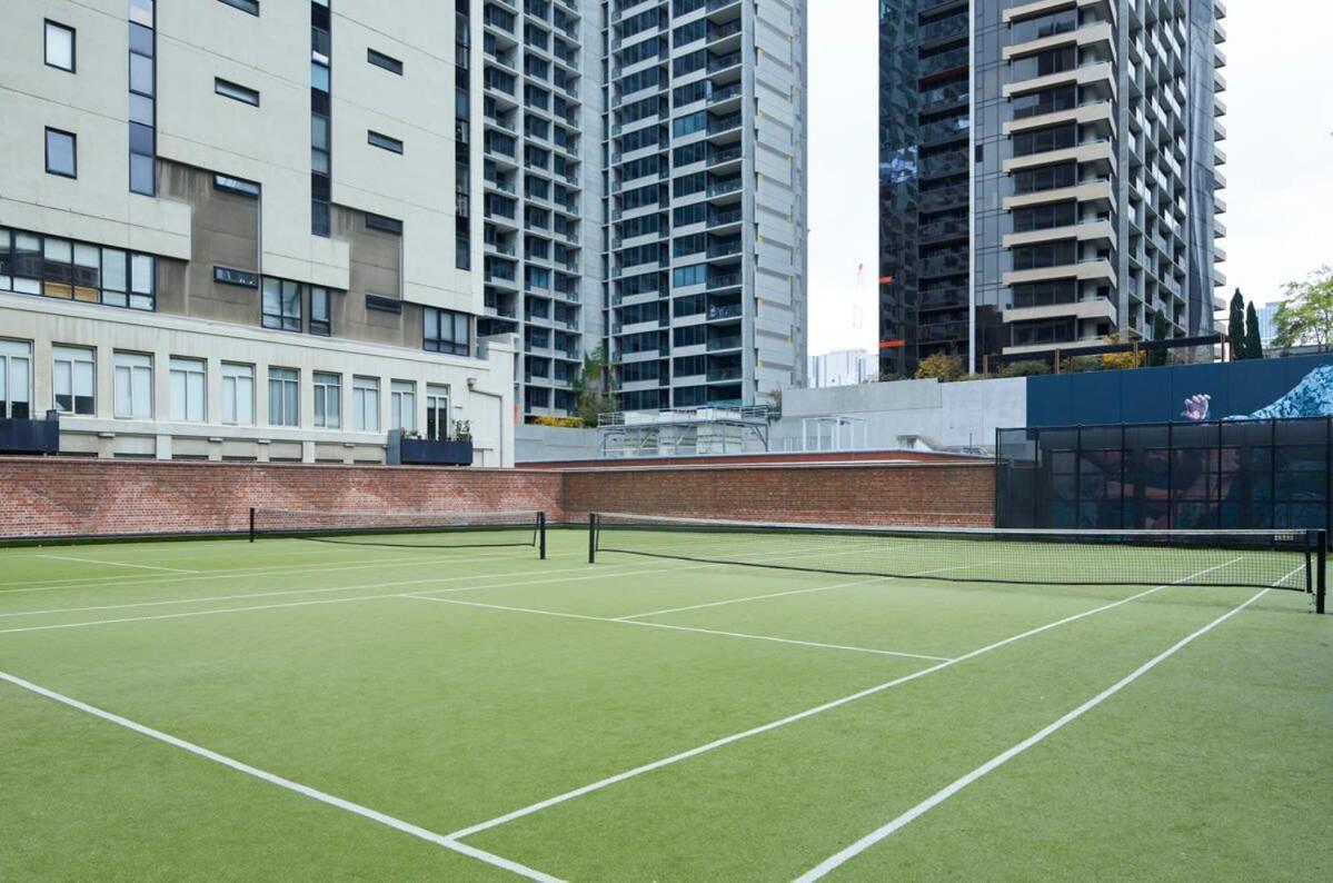 2 Bdrm 2 Bthrm With Parking In Cbd *