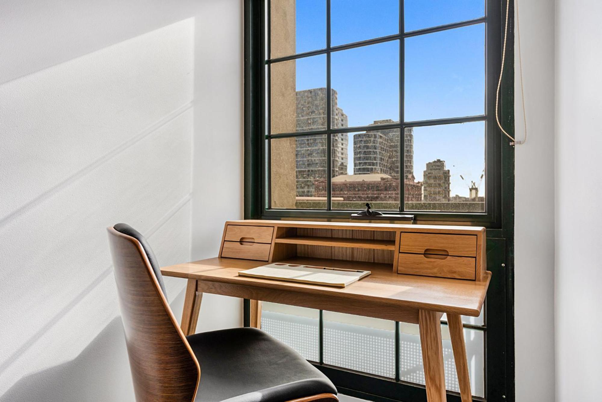 Family Unit With Balcony, Free Trams To Cbd Sights *