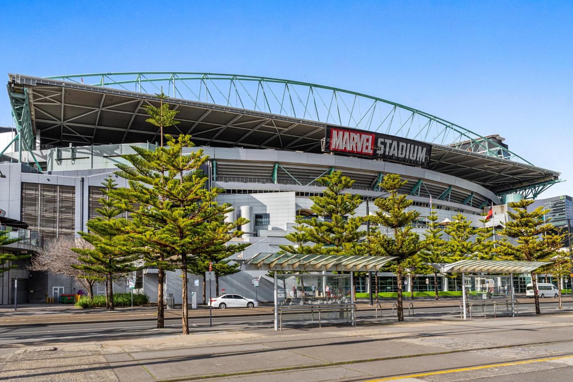 Family Unit With Balcony, Free Trams To Cbd Sights * Melbourne