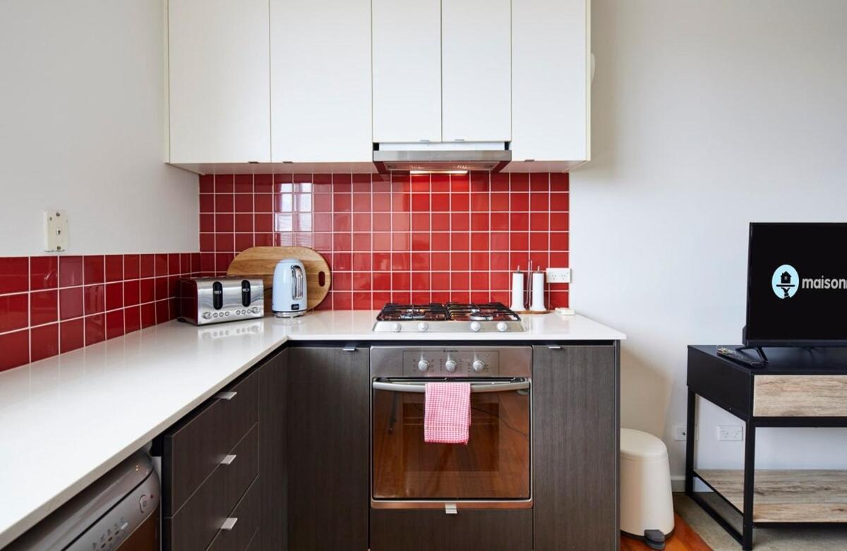 Windsor Prahran Sunny Spacious 1 Bed With Sunroom Melbourne