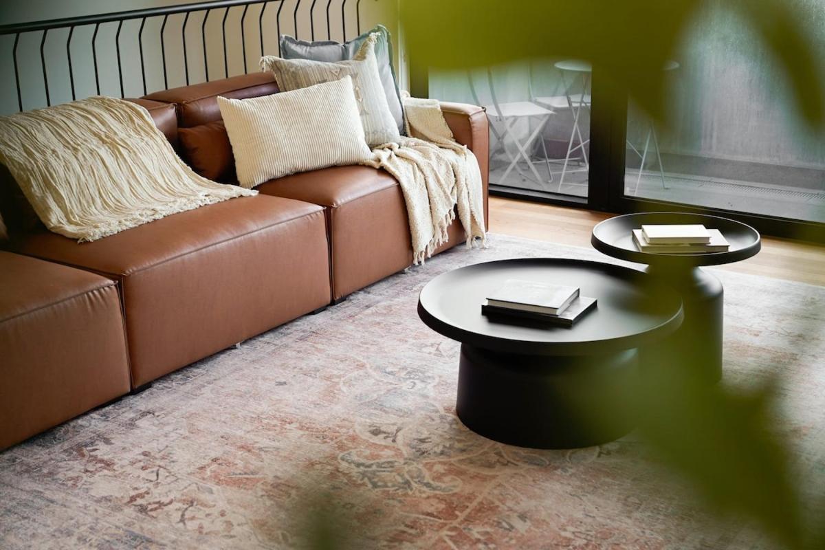 Contemporary 2br Up & Down Townhouse In Brunswick * Melbourne