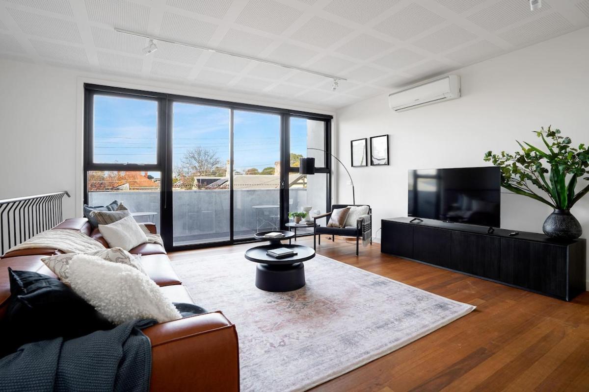Contemporary 2br Up & Down Townhouse In Brunswick * Melbourne