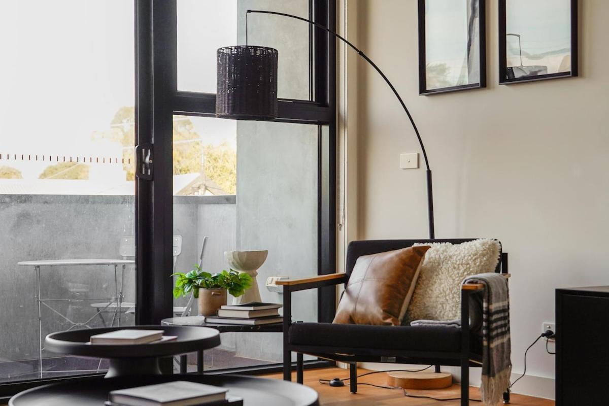 Contemporary 2br Up & Down Townhouse In Brunswick Holiday home