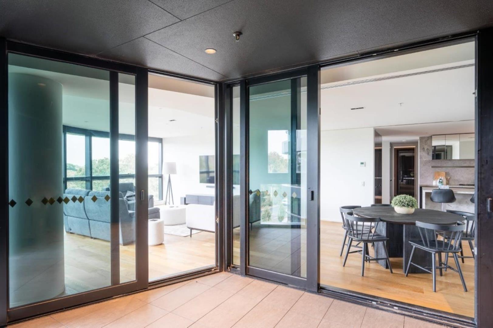 Luxury 4 Bed - Pool And Parking *