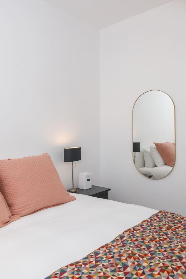 Flinders Find - A Spacious Haven For Couples Apartment Melbourne