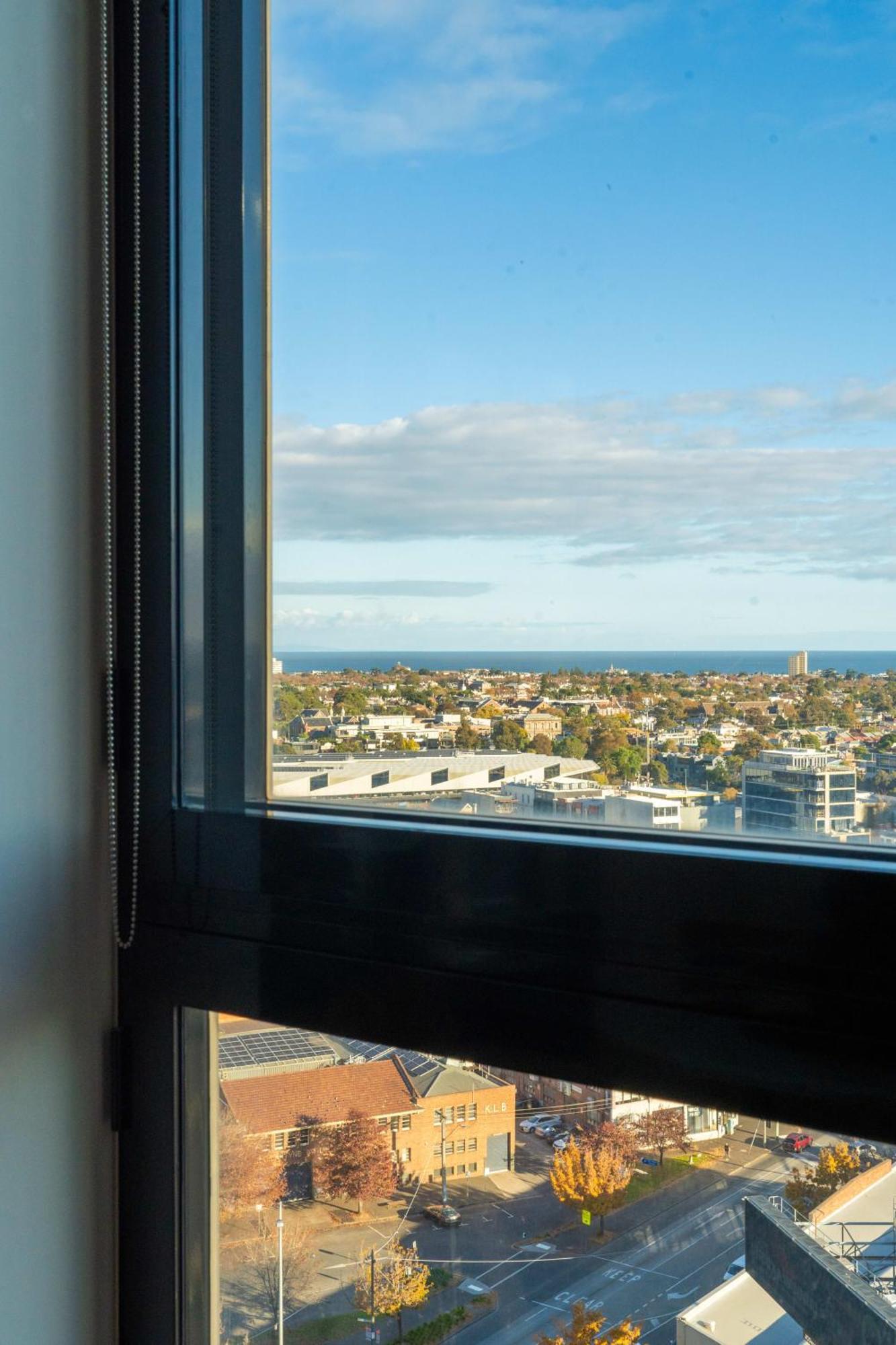 Apartment Elegant 2br Skyline Free Parking