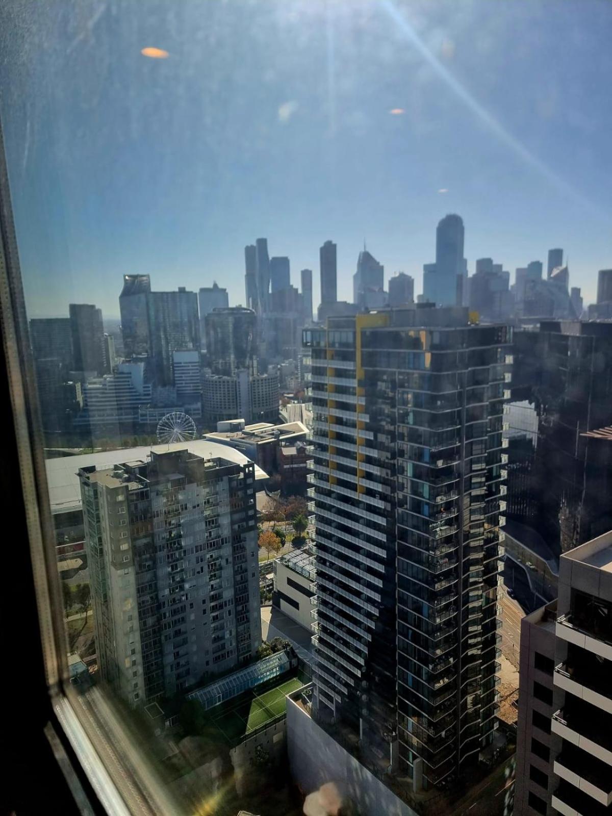 High Rise Unit In Front Of Crown With Free Parking Apartment Melbourne