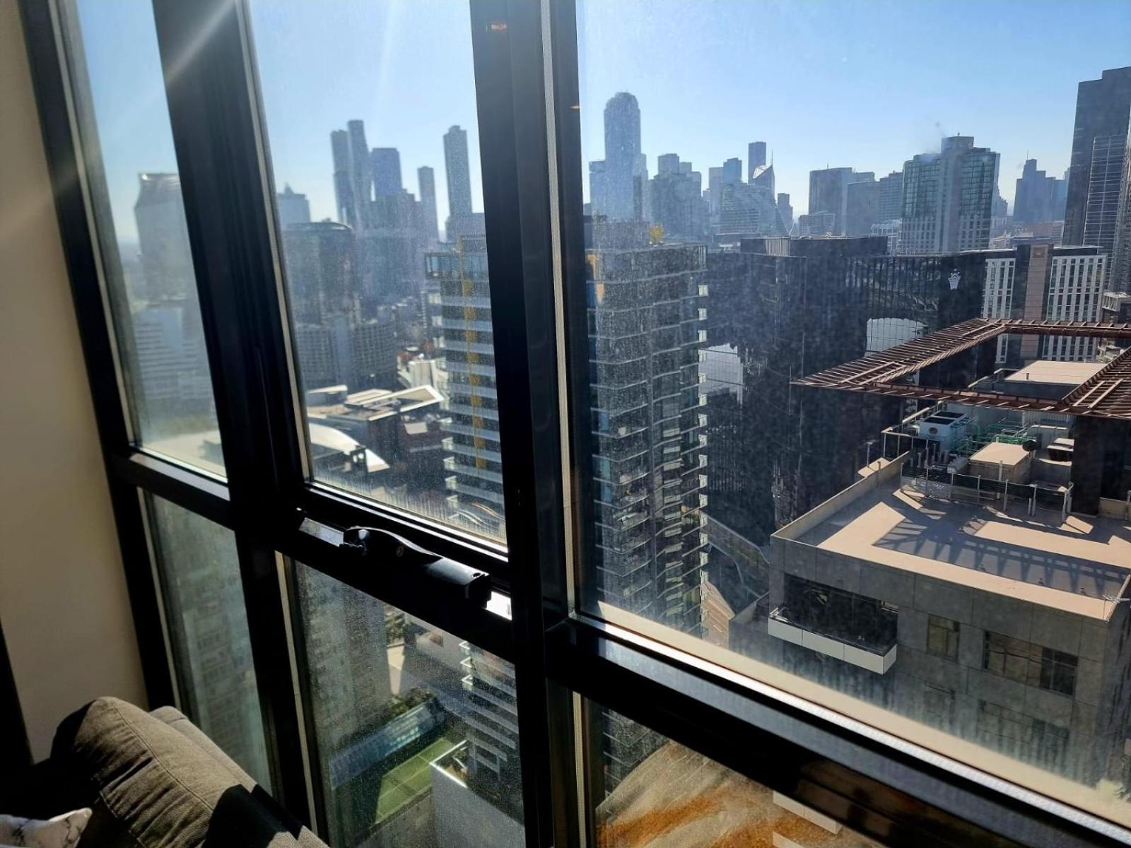 High Rise Unit In Front Of Crown With Free Parking
