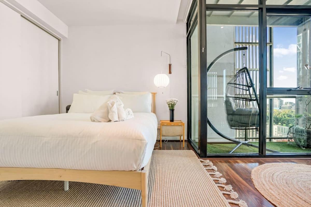 Sophistication On Spencer 2br Apartment+gym+pool Melbourne