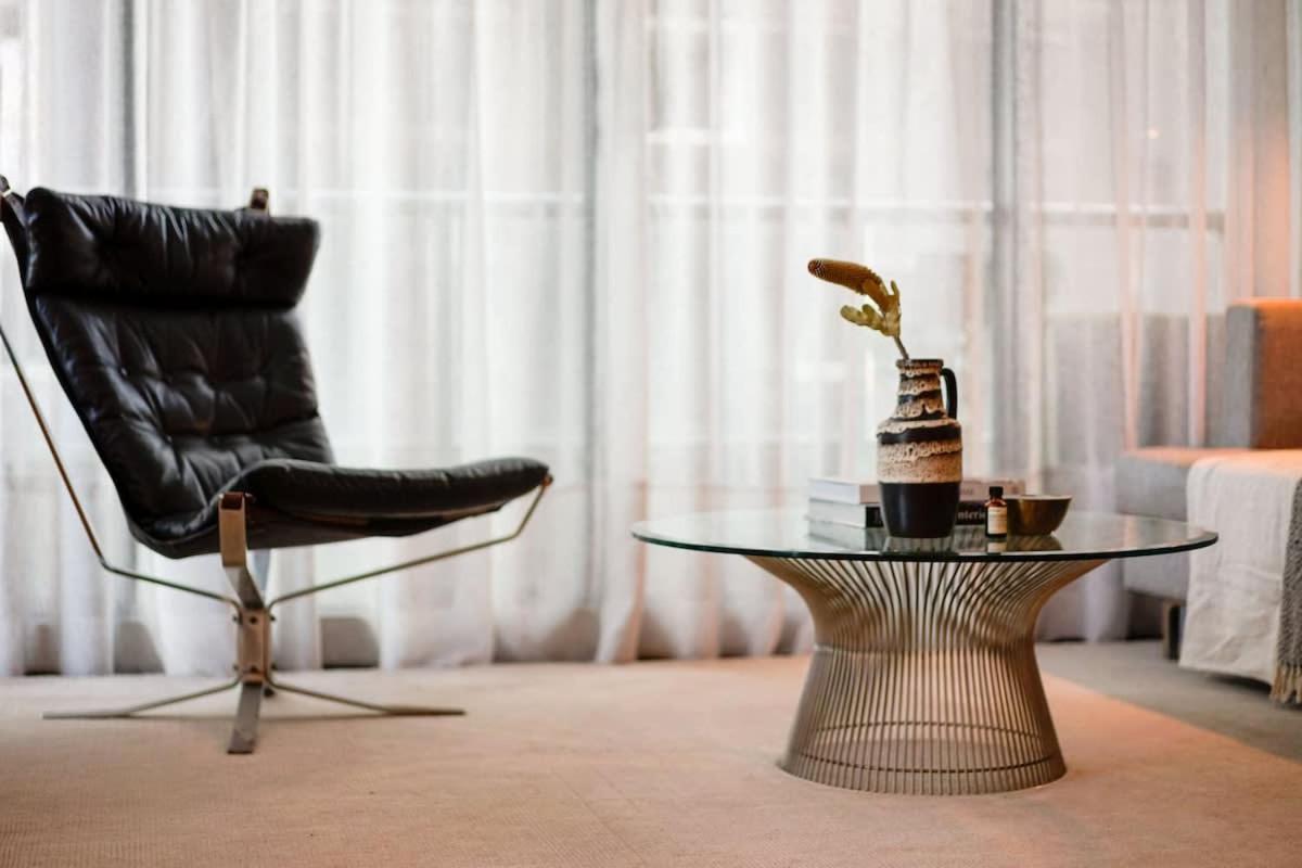 Apartment Sophistication On Spencer 2br Apartment+gym+pool Melbourne