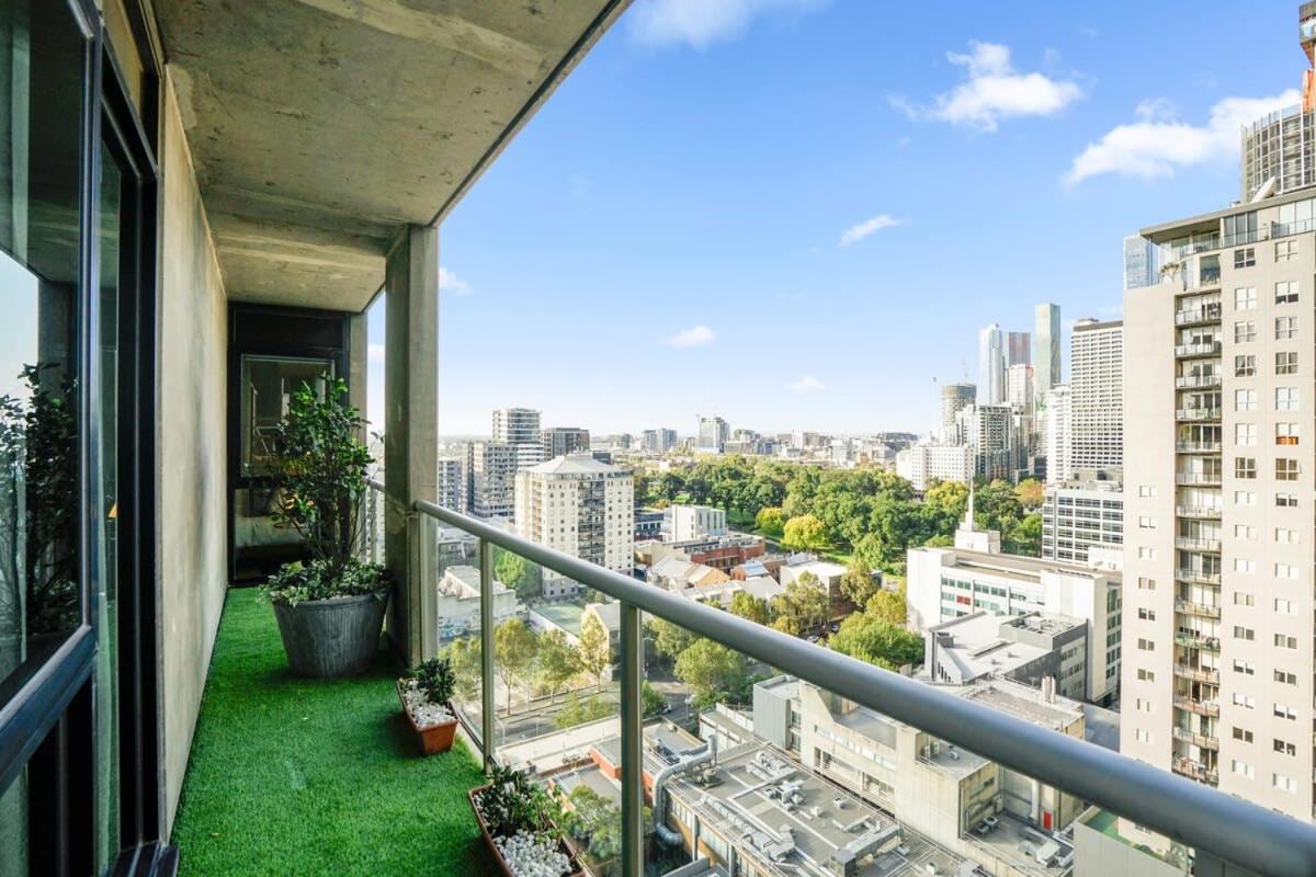 Sophistication On Spencer 2br Apartment+gym+pool Melbourne