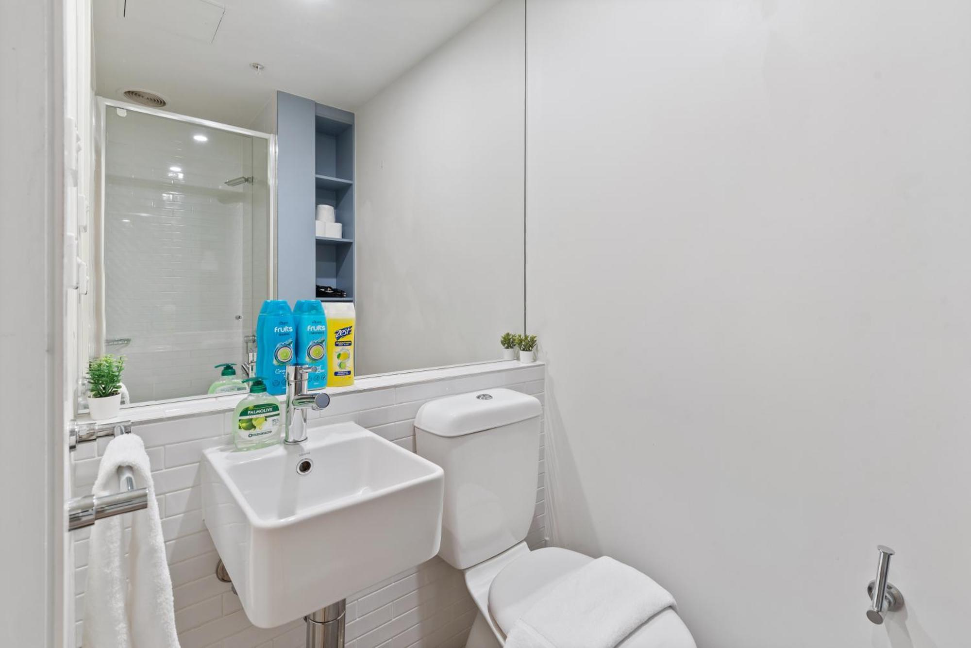 Apartment Compact Walk To Victoria Market Melbourne