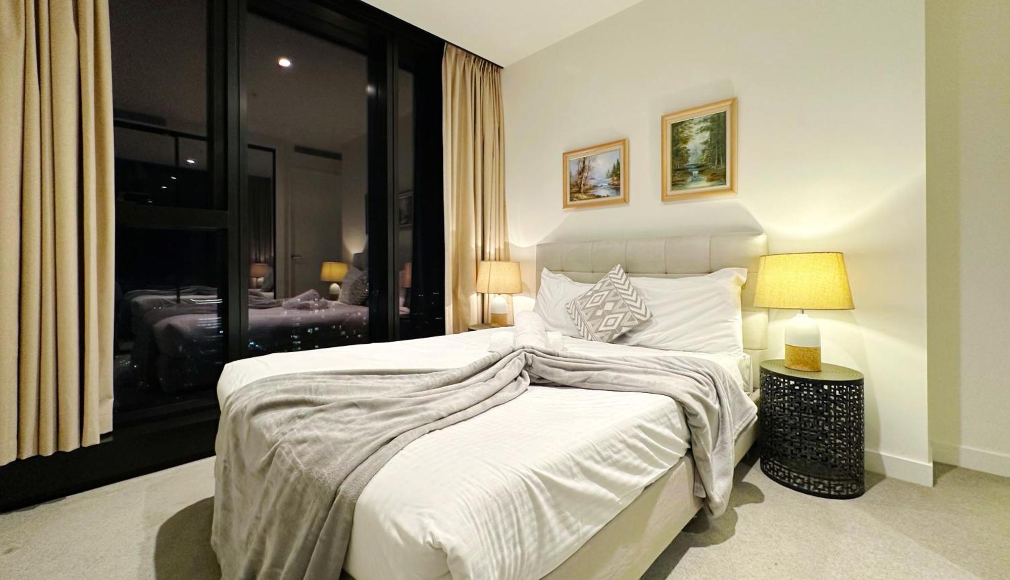 Queens Place L45 By Goodlive Apartment *