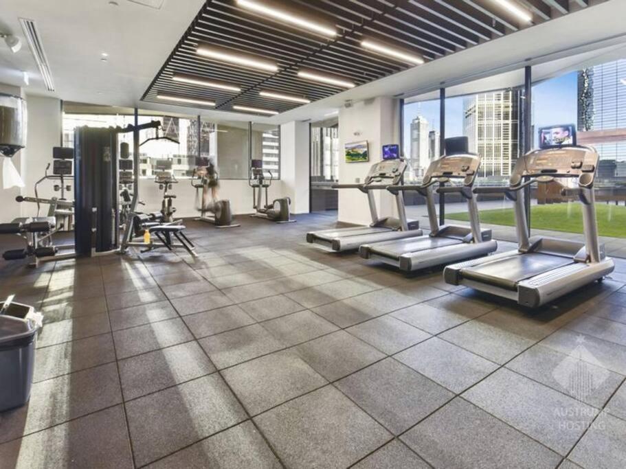 Stylish In Cbd - Pool, & Sauna * Melbourne