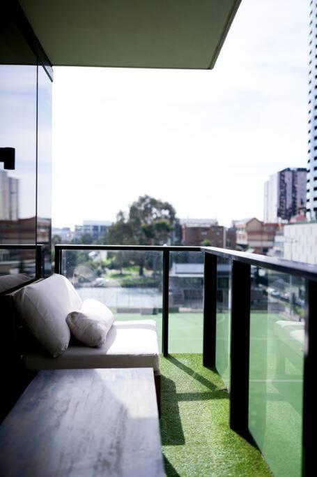 South Yarra Boutique - & Parking Apartment *