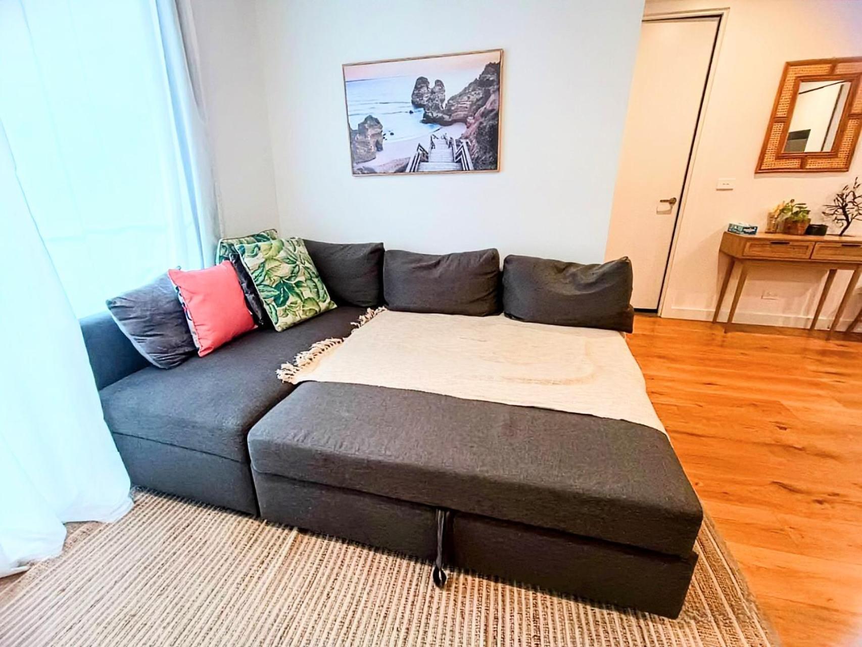 Dreamy Nature Apt In Free Tram Zone With Garden Views & Free Parking Apartment Melbourne