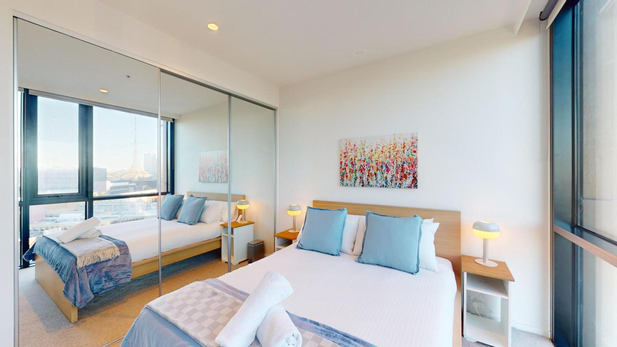 Apartment Square