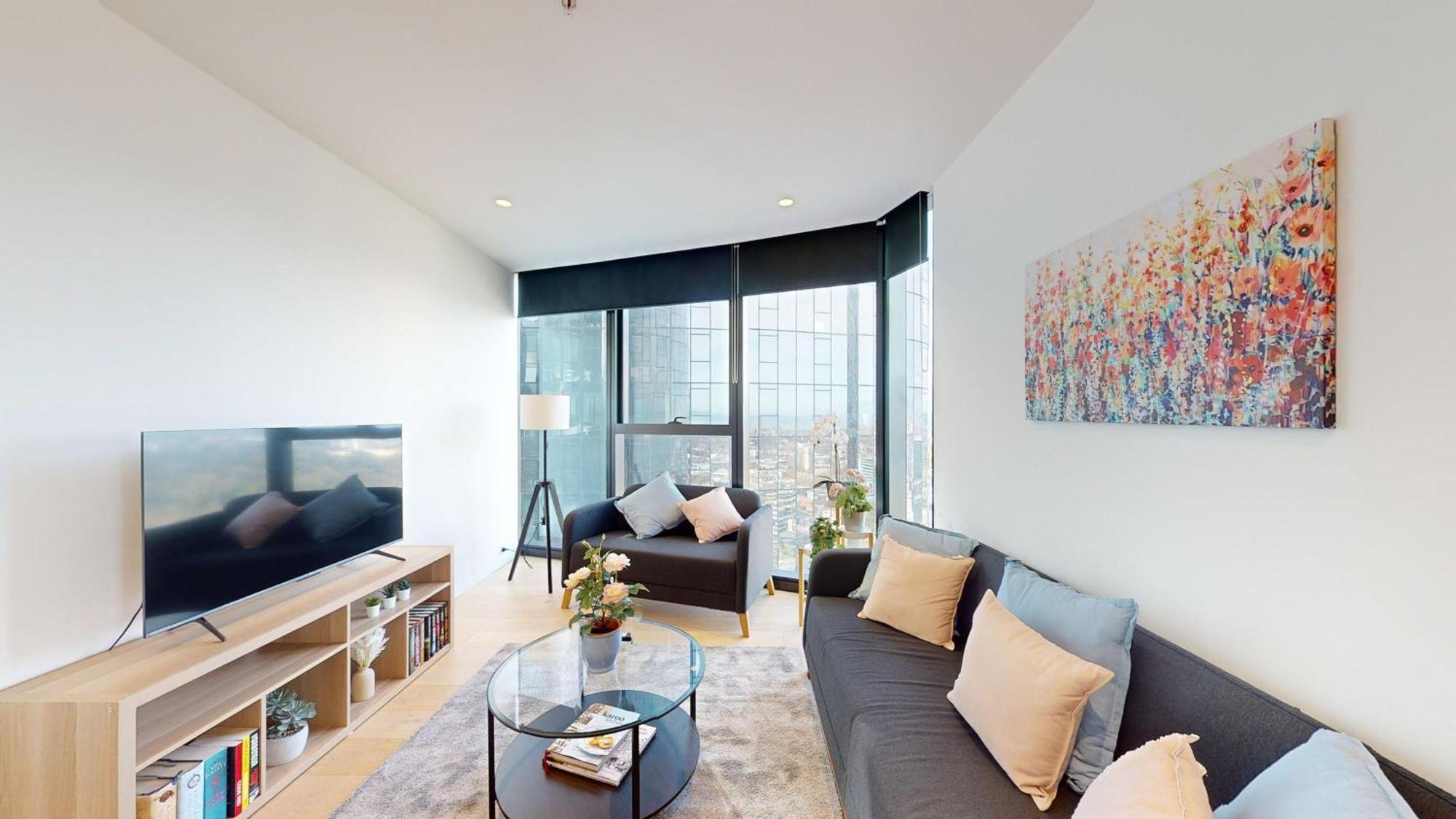 Apartment Square