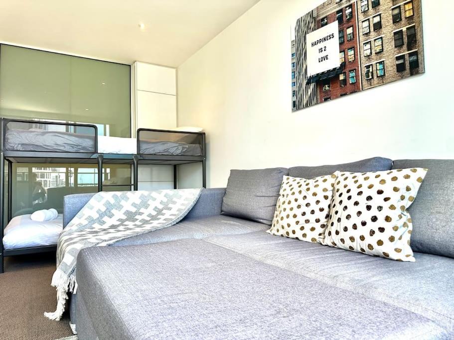 Modern 1br West Gateway Apartment Melbourne