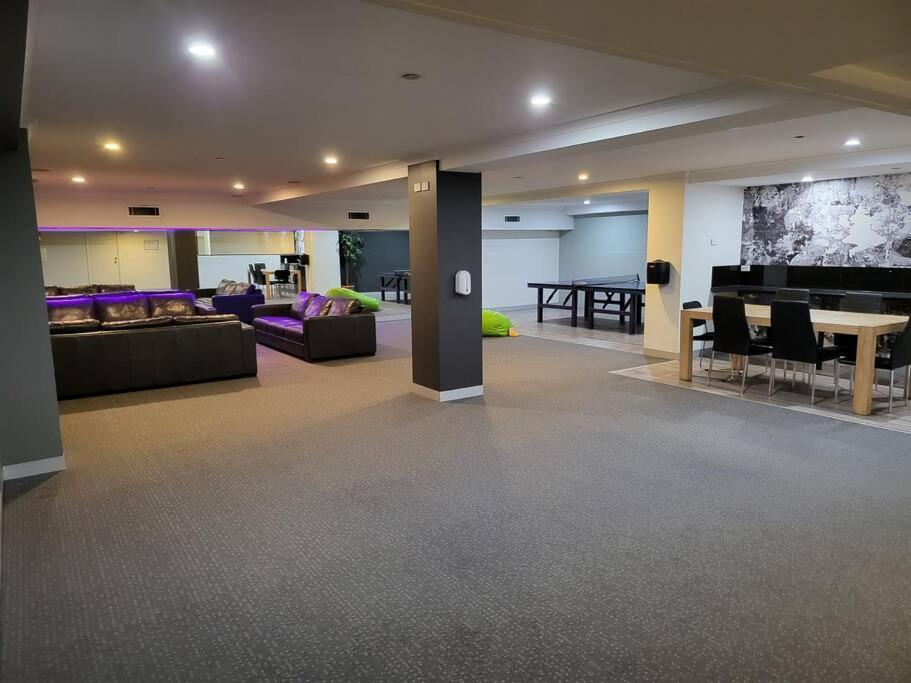 Apartment Amazing Front Flinders Station