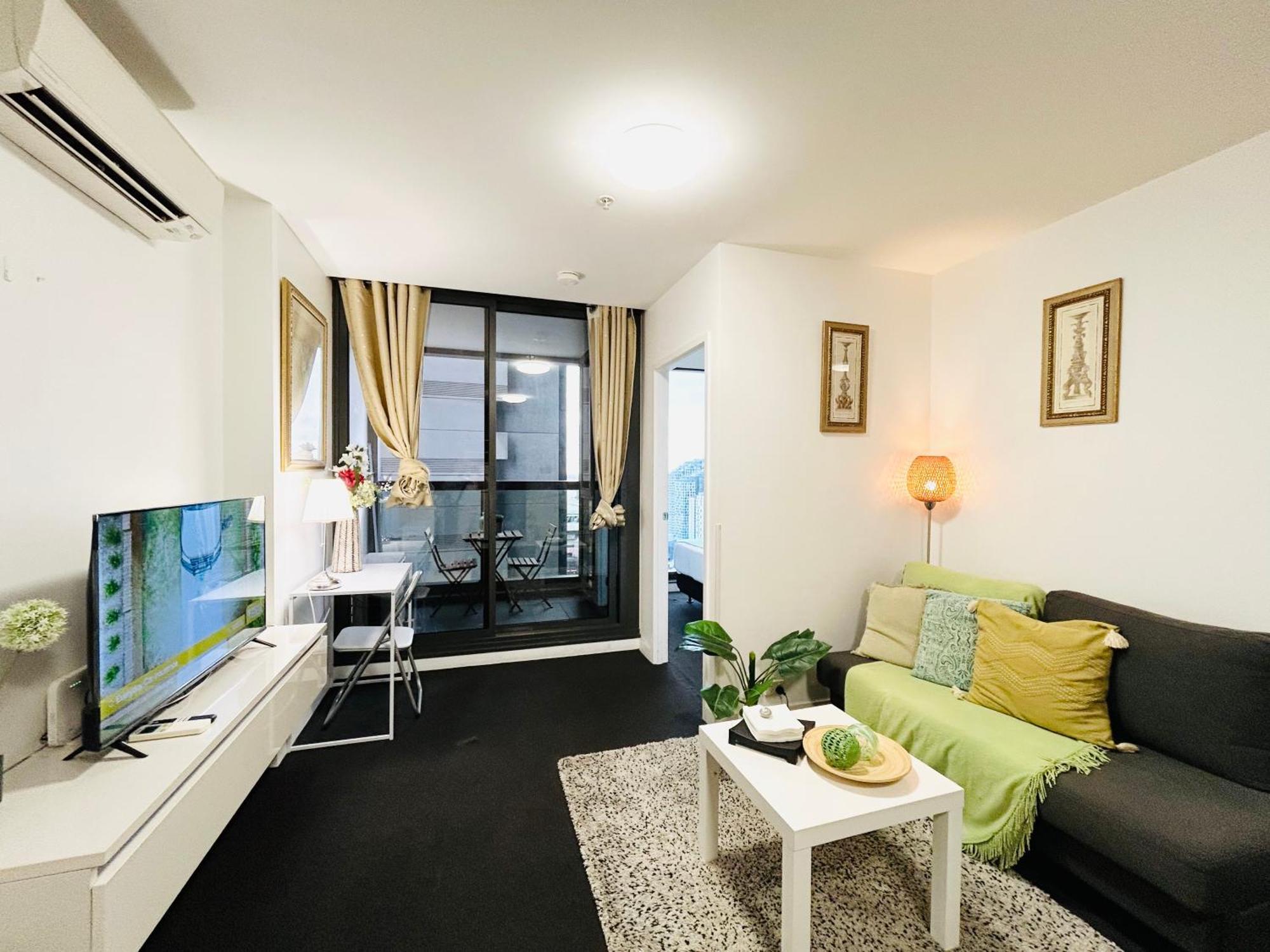 The Escape In Southern Cross Station Apartment *
