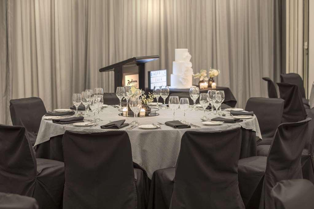 Radisson On Flagstaff Gardens