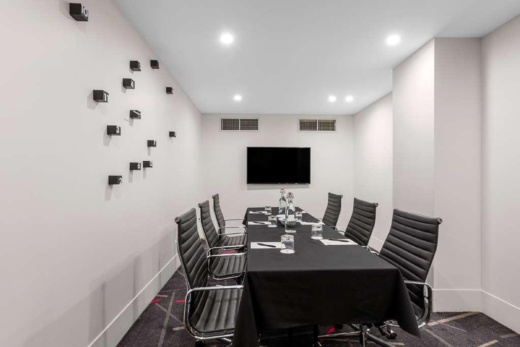 Radisson On Flagstaff Gardens Hotel Melbourne