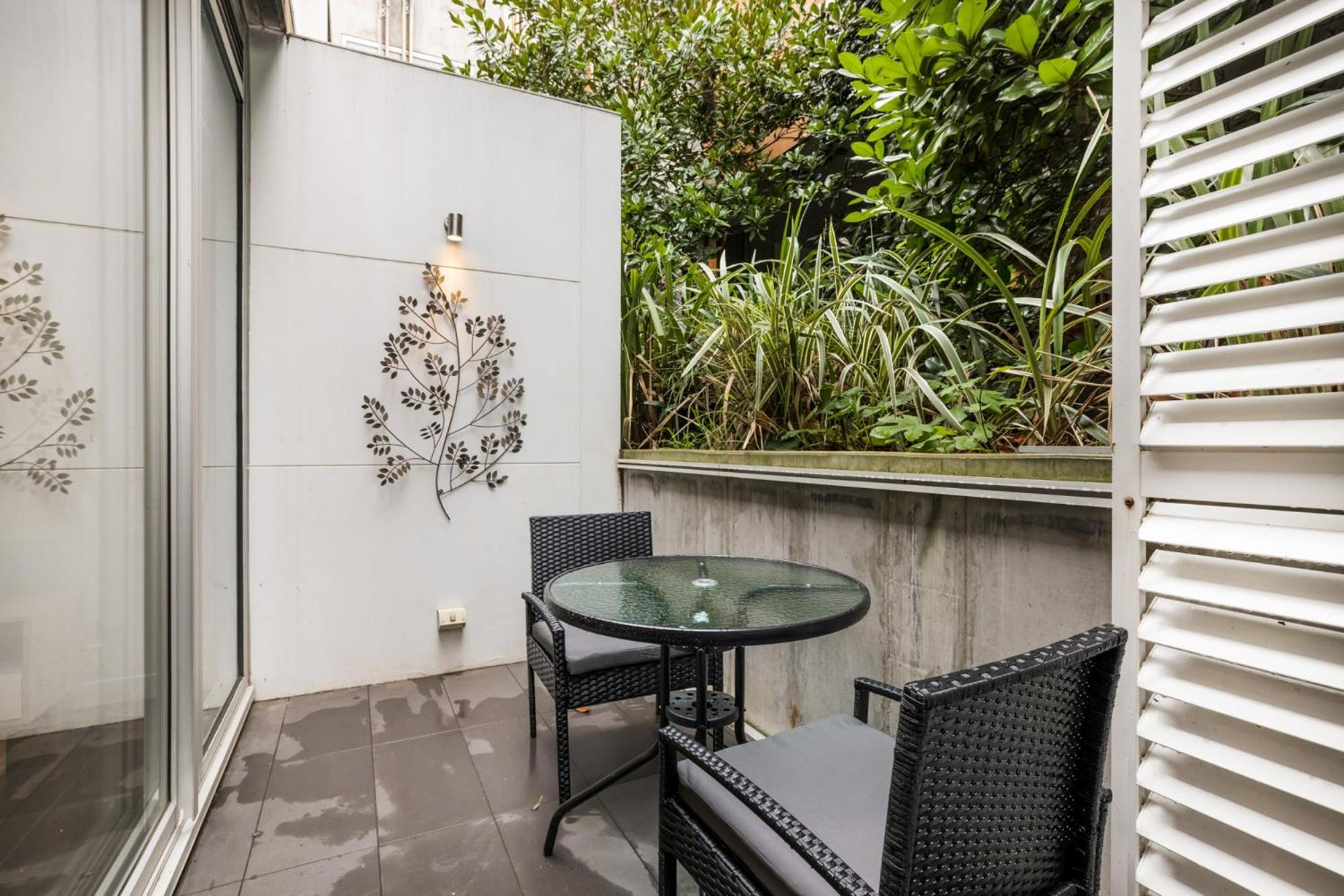 Ground Floor Terrace Unit Near Edinburgh Gardens Apartment