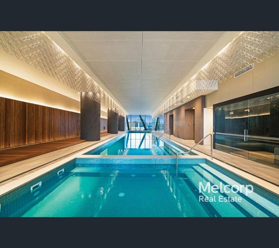 Luxury 2b2b 2 Tandem Carparks Prima Pearl Southbank Next To Casino & City * Melbourne