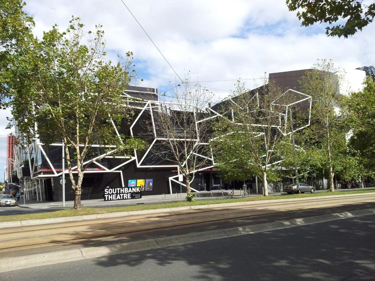 Perfect 4 Bedroom Penthouse Close To Casino Apartment Melbourne
