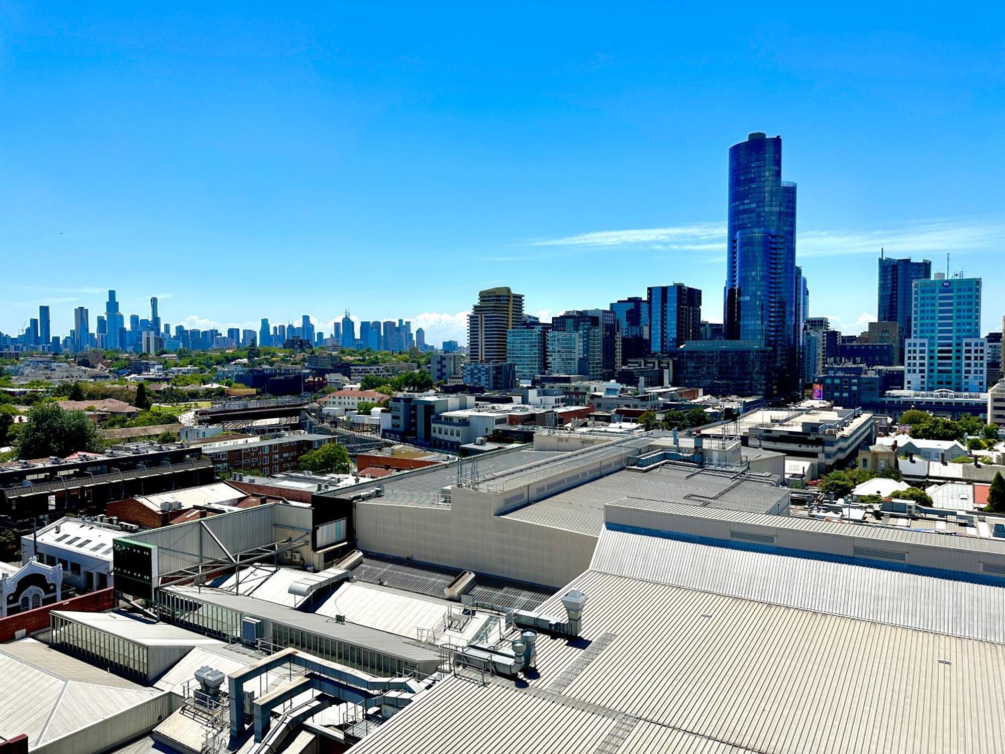 Skyline Oasis Starview 3b2b Apartment Melbourne