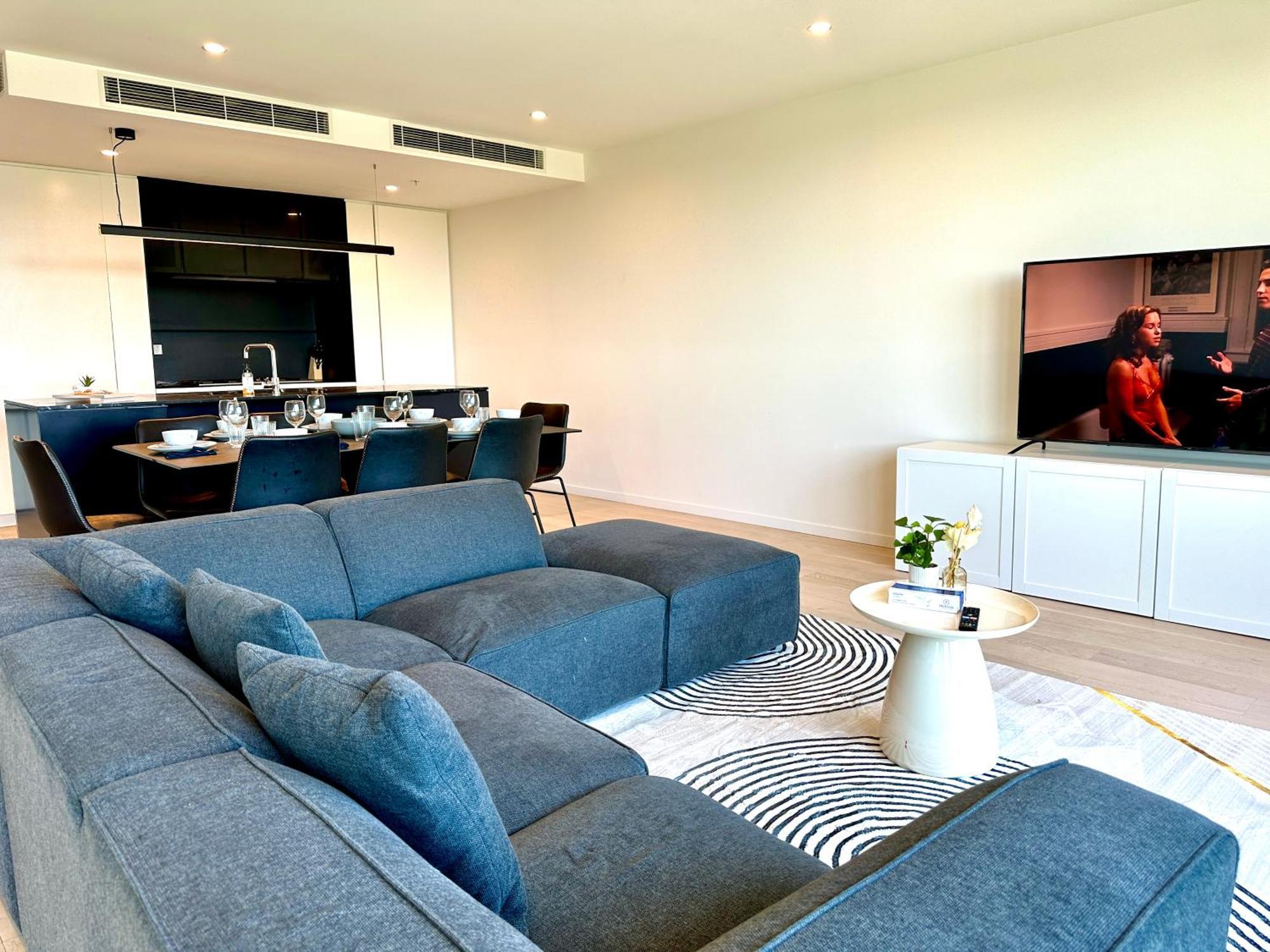 Apartment Skyline Oasis Starview 3b2b *