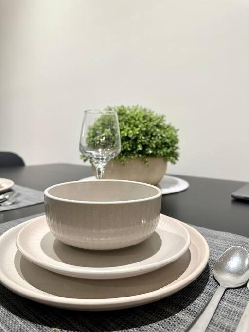 Prime Seaview Cbd 2br Free Parking Apartment Melbourne