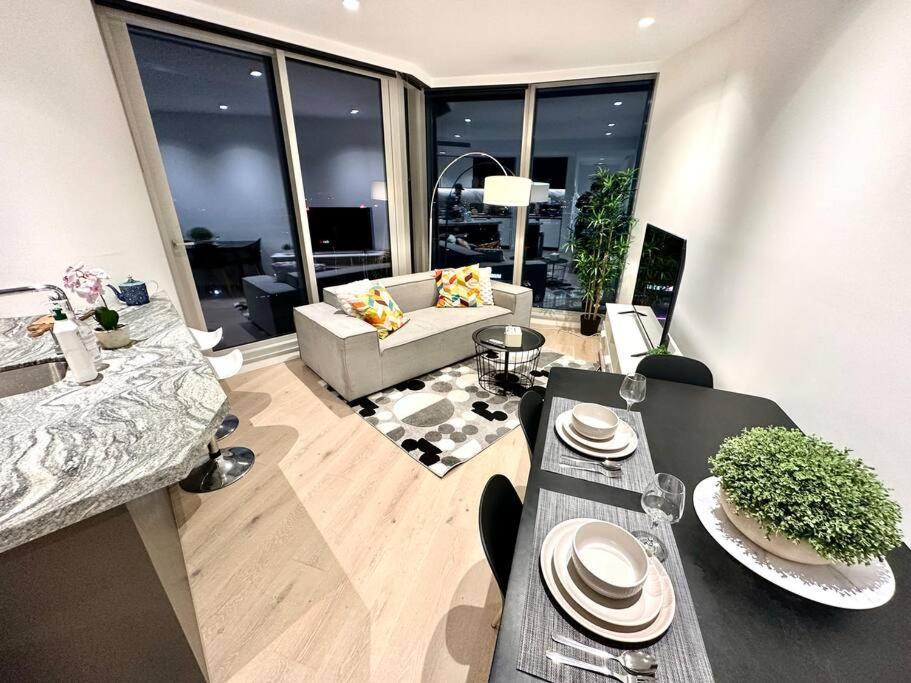 Apartment Prime Seaview Cbd 2br Free Parking