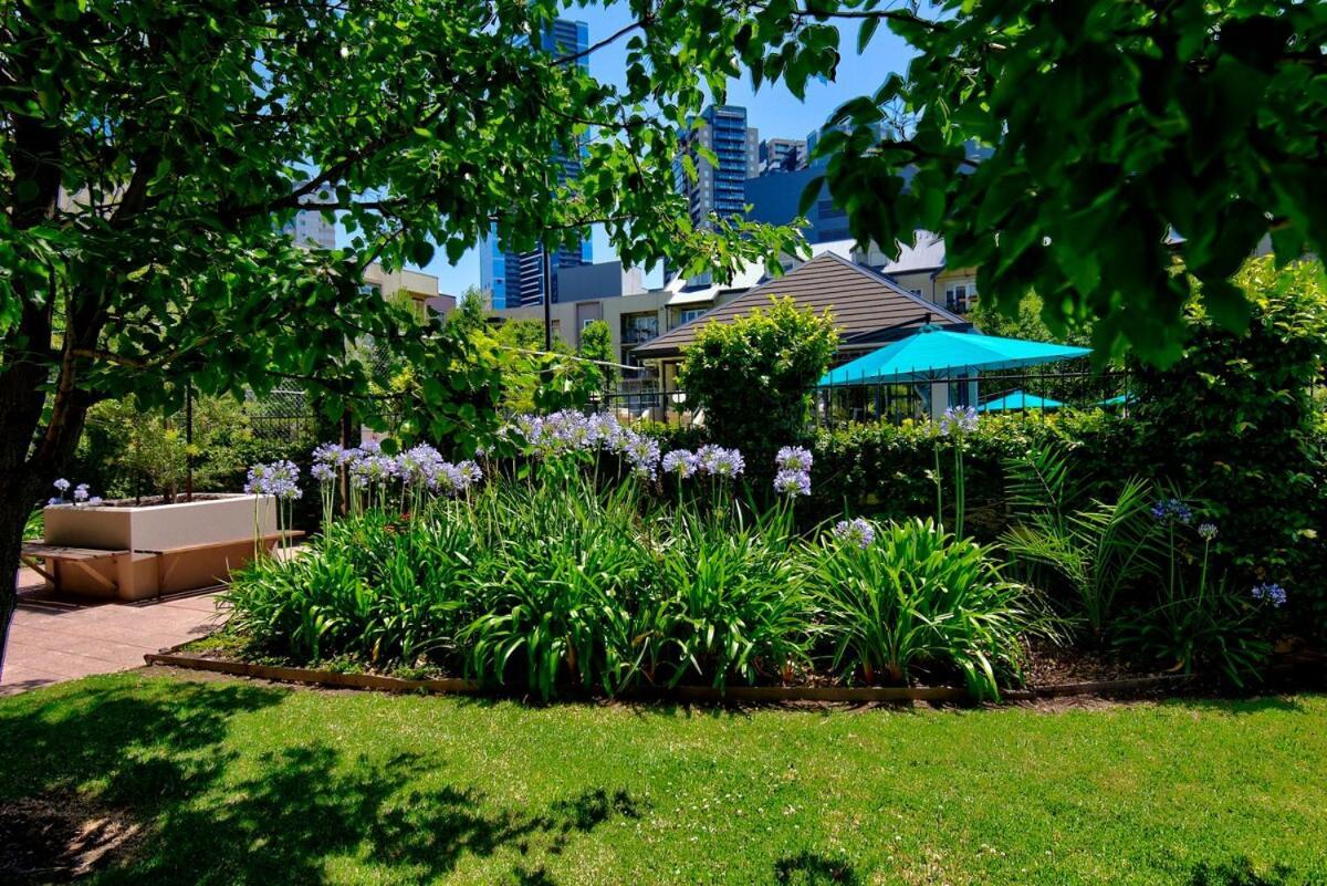 Apartment Garden Oasis 3 Bedroom Melbourne