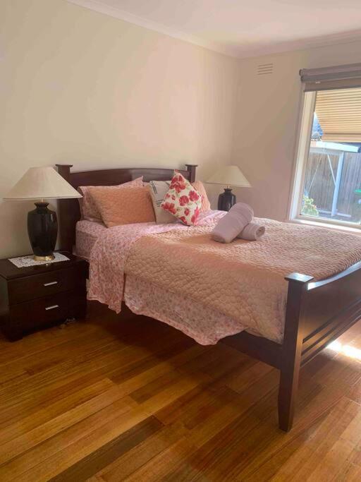 Glenroy Near Airport, City&shop Apartment Melbourne
