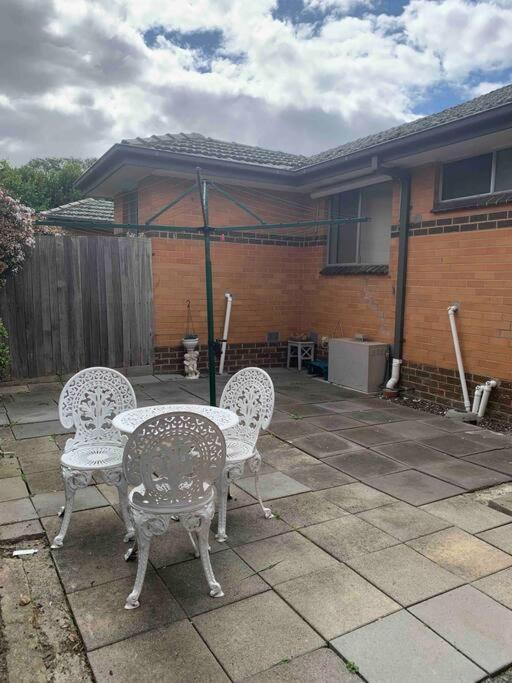 Glenroy Near Airport, City&shop