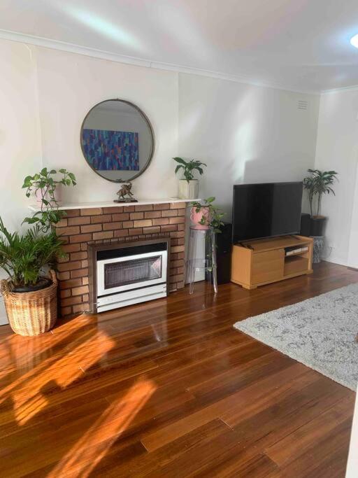 Apartment Glenroy Near Airport, City&shop *