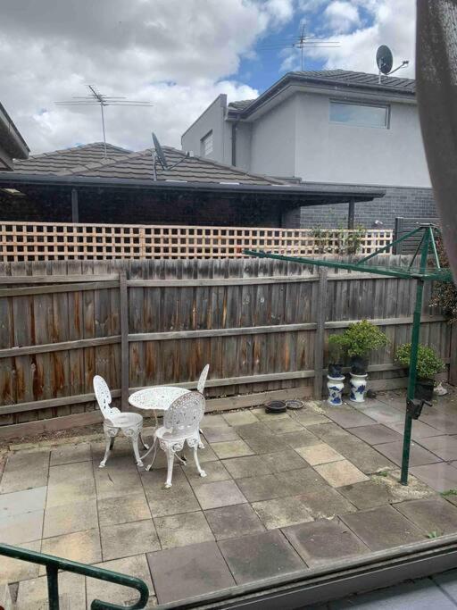 Apartment Glenroy Near Airport, City&shop *