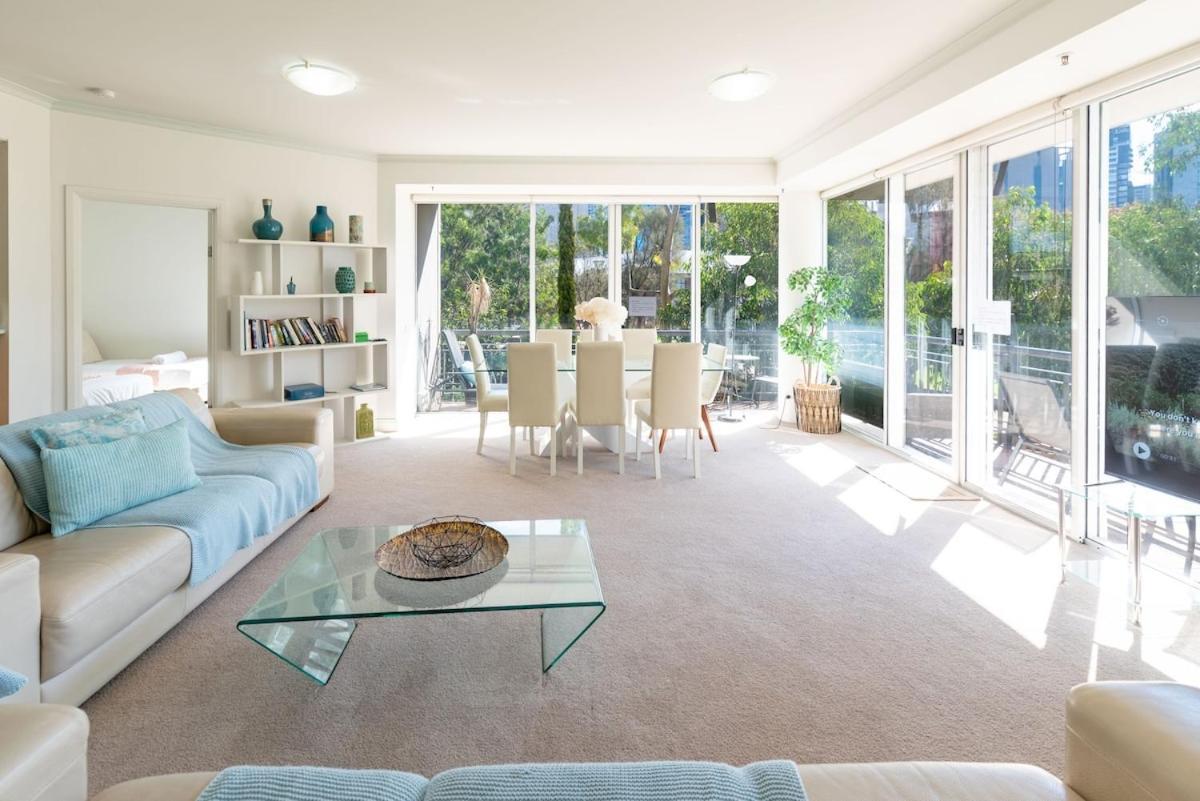 Apartment Large Bright 4 Bdrm Southbank Melbourne