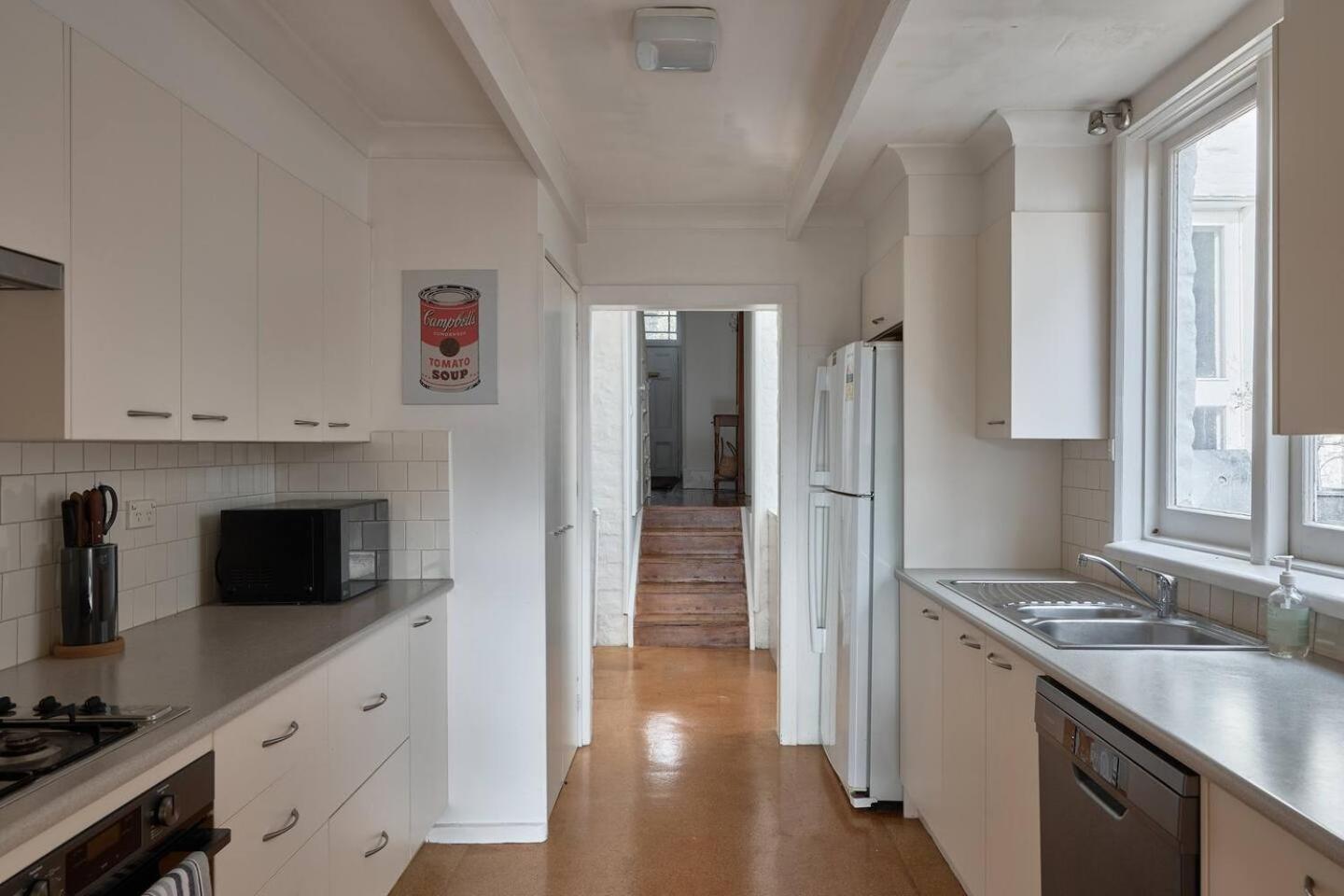 King William Terrace - Classic Fitzroy Style Holiday home