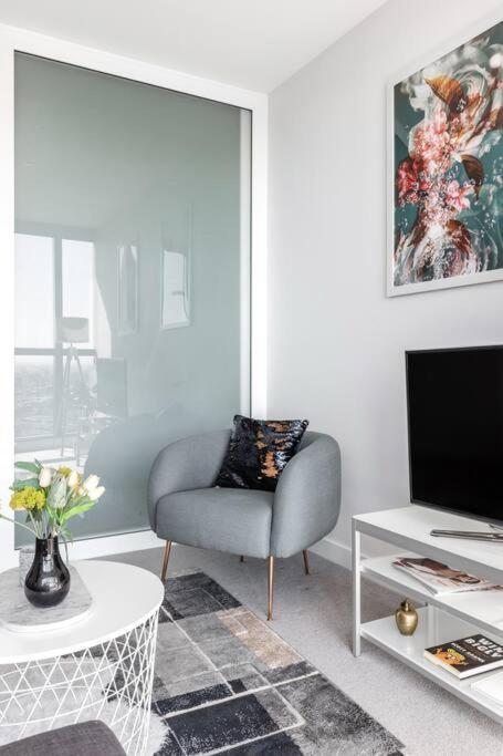 Elegant And Well-appointed Near Attractions In The Cbd *