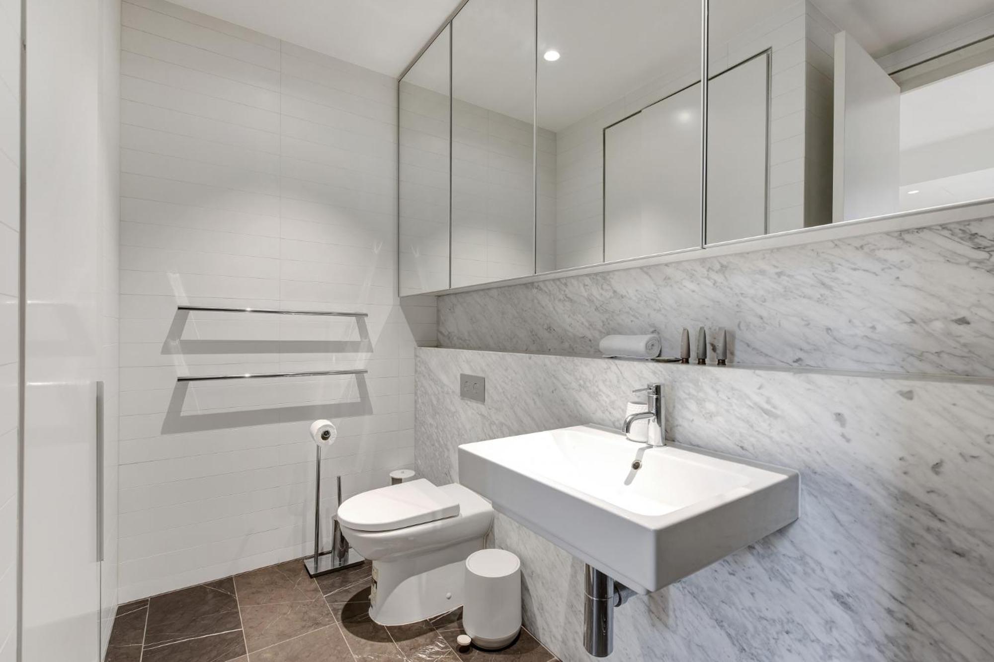 Apartment Deluxe 2-bed Toorak With Alfresco Dining *