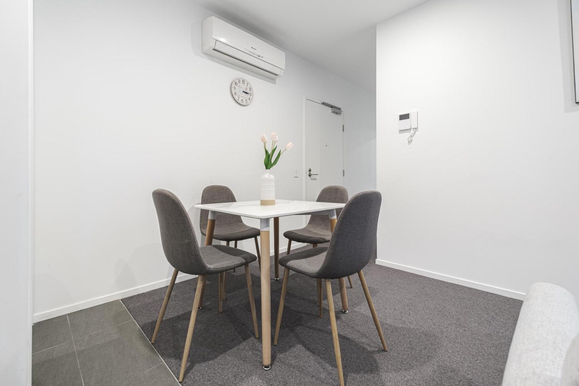 Apartment Delicate One Bed Footscray With Pool&gym Melbourne