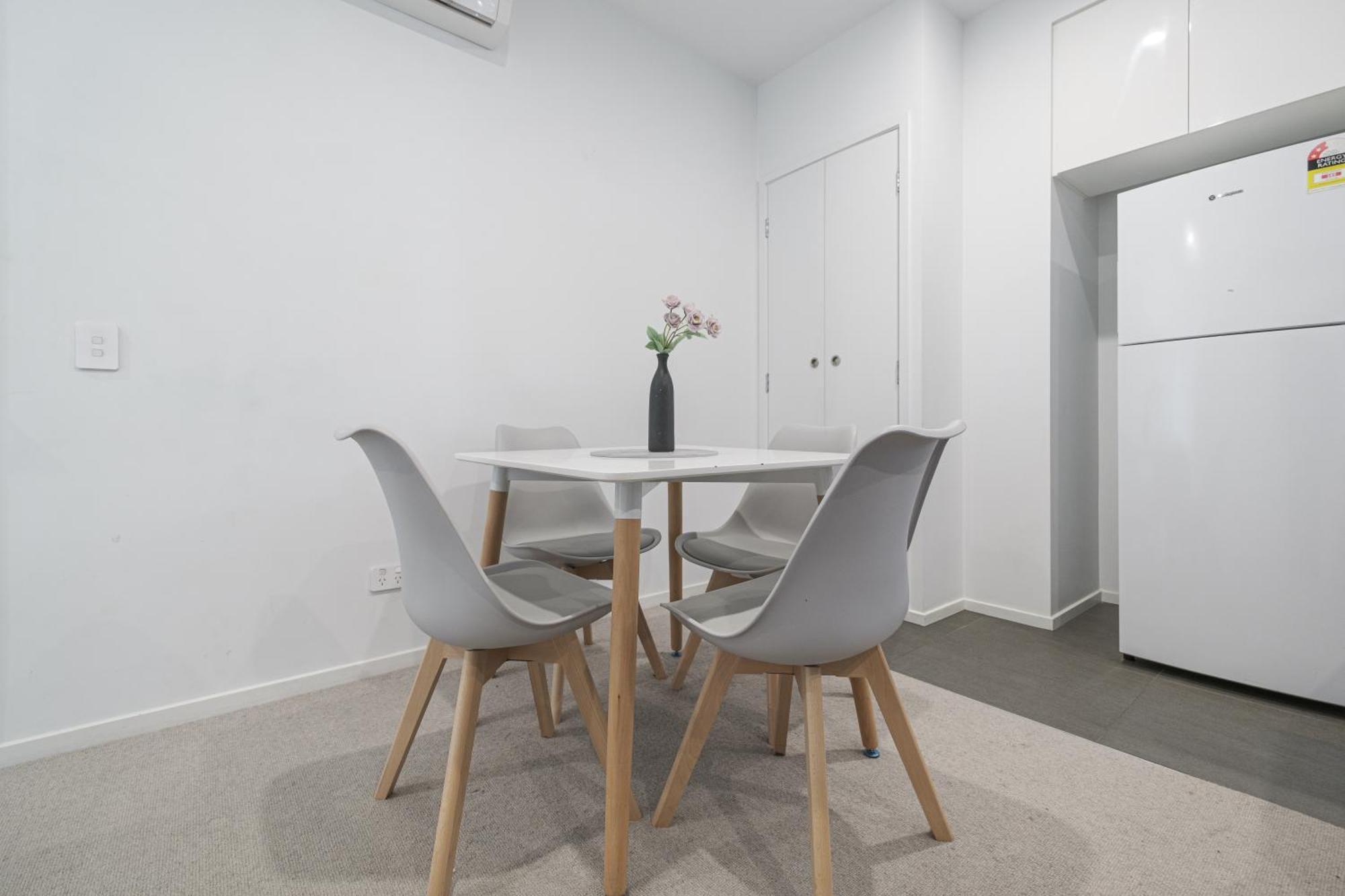 Apartment Exquisite And Warm 1br Nest In Footscray Pool Gym *